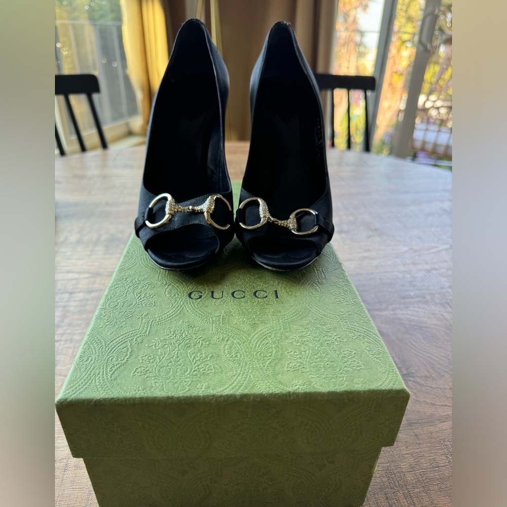 Gucci D’Orsay Horsebit Pumps